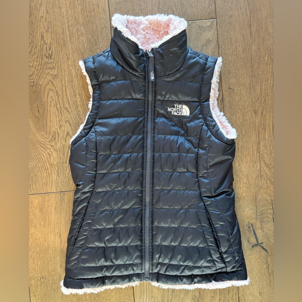 The North Face Black Puffer Reversible Vest - Size Girl’s Small 7/8